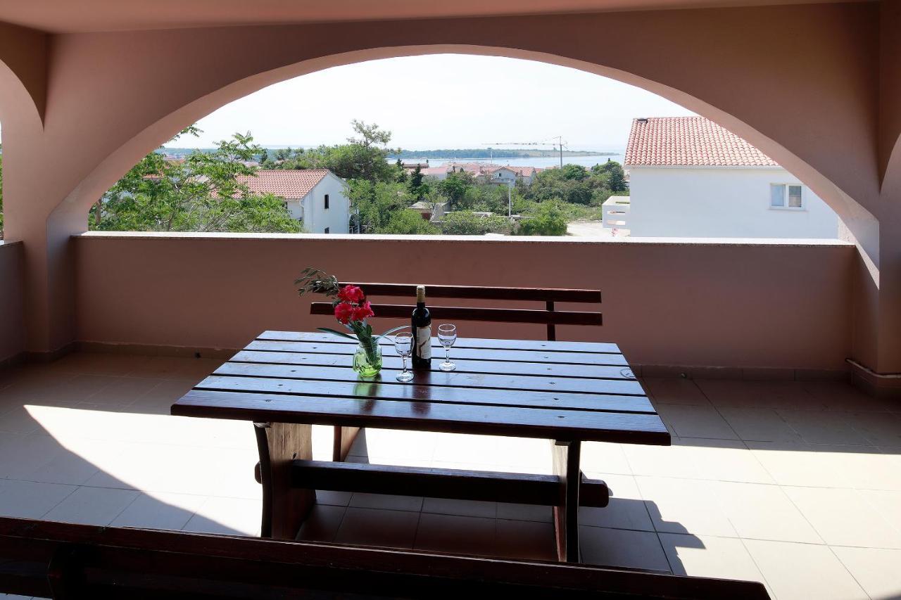 Apartments Dario Новалья Экстерьер фото